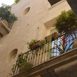 https://appartamento-in-palazzo-lampedusa.palermohotels.org